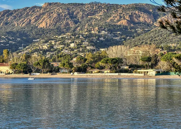 Reves De Rives By Interhome * Saint-Raphaël